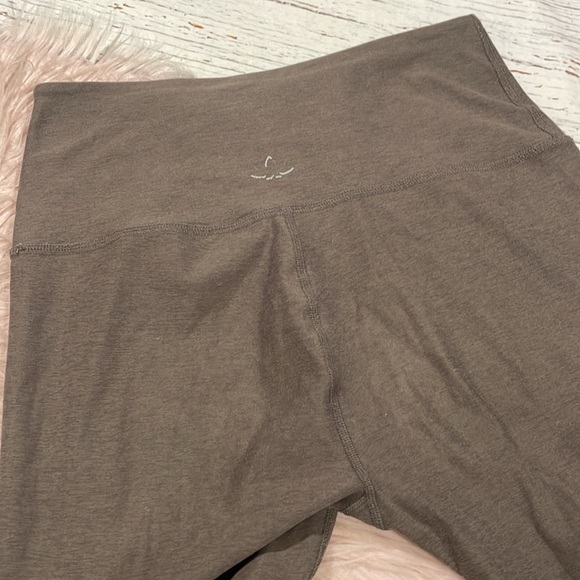 Beyond Yoga Spacedye Caught In The Midi High Waisted Legging Mocha - Picture 8 of 9